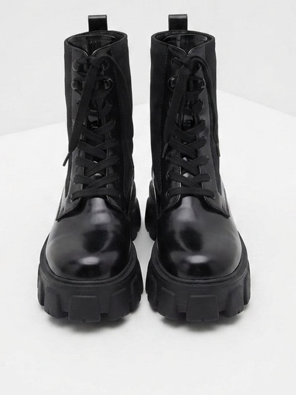 Marc Fisher Black Glossy Lace-Up Platform Combat Boots 6M